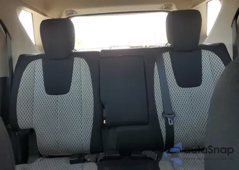 2015 Chevrolet Equinox Ls z USA, uszkodzony, nr VIN 2GNFLEEK5F6118917